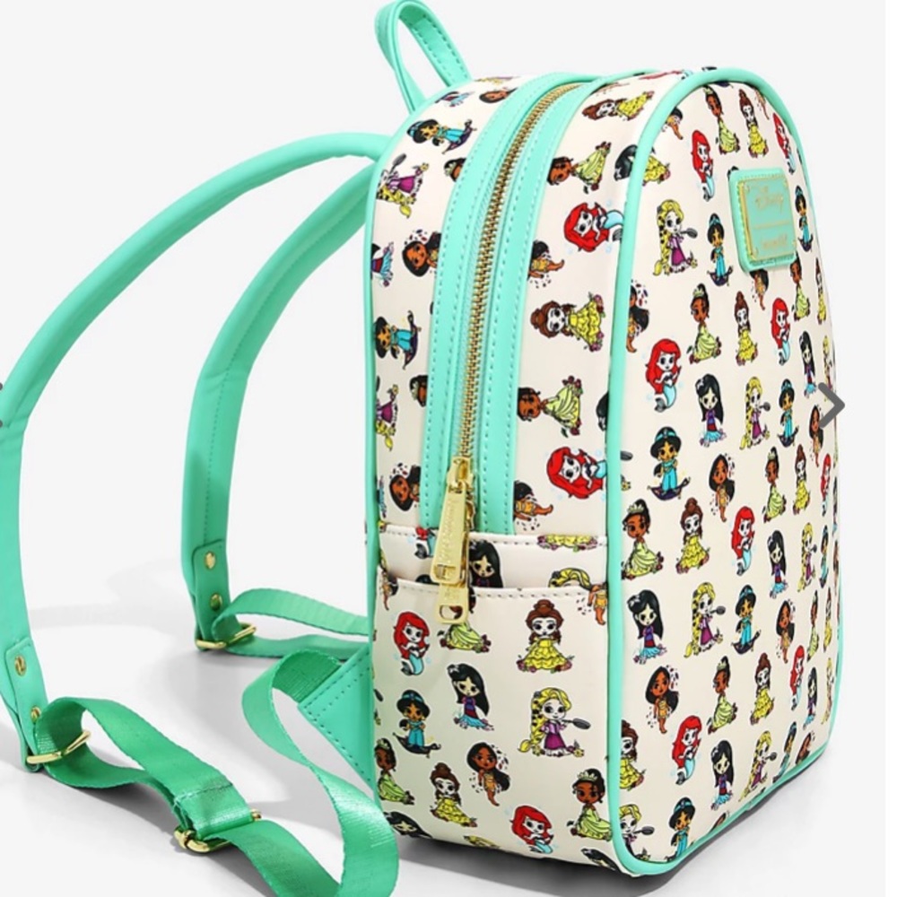 ❗️RESERVE ❗️Disney Princess Mini Backpack - Picture 3 of 16